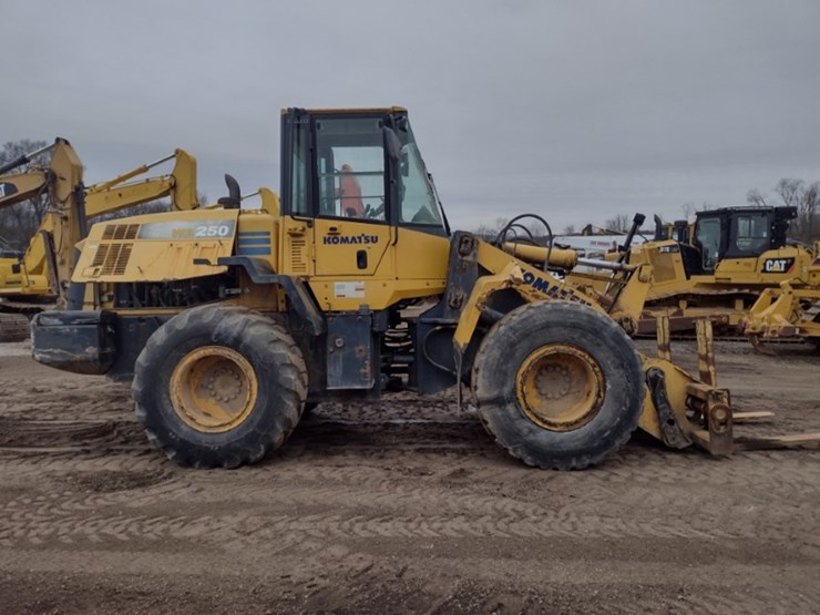 komatsu-wa250-6-image-3