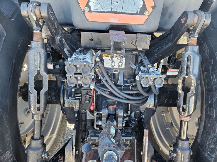 #203305-•-1995-white-6145-tractor-image-16