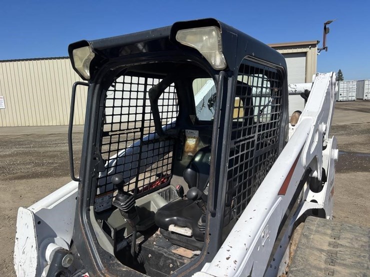 2016-bobcat-t770-image-19