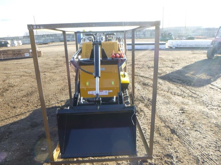 2025-agt-mx-mrt14-skid-steer-track-loader-image-5