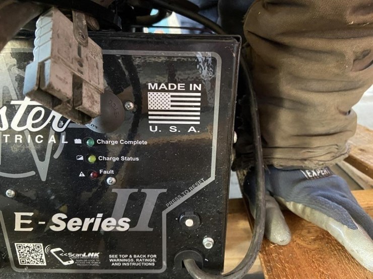 napa-hydraulic-transmission-jack-image-12