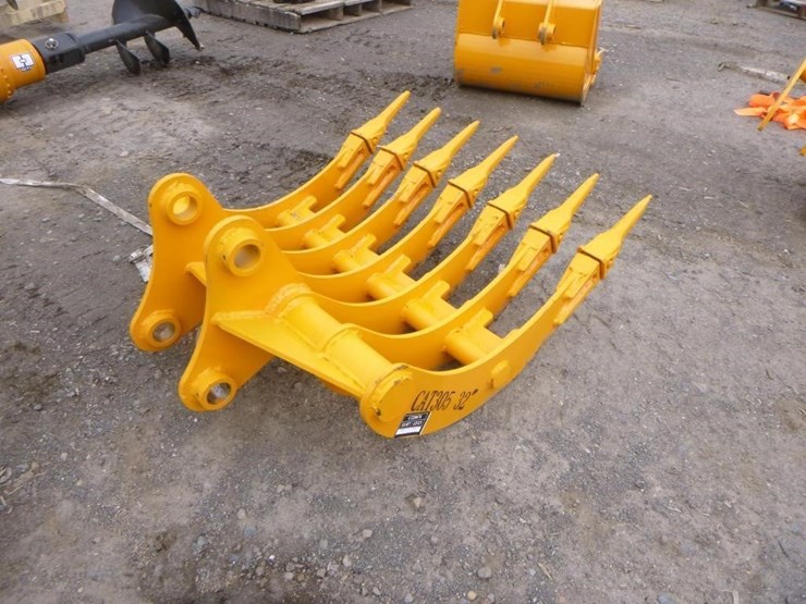 caterpillar-305-image-3