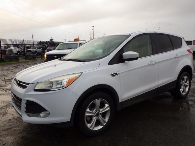 2014-ford-escape-image-1