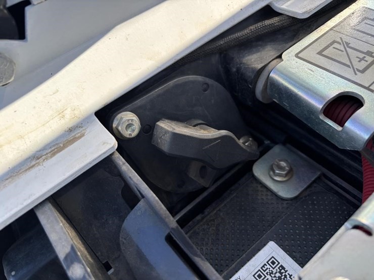 2022-bobcat-e10e-hydraulic-excavator-image-44