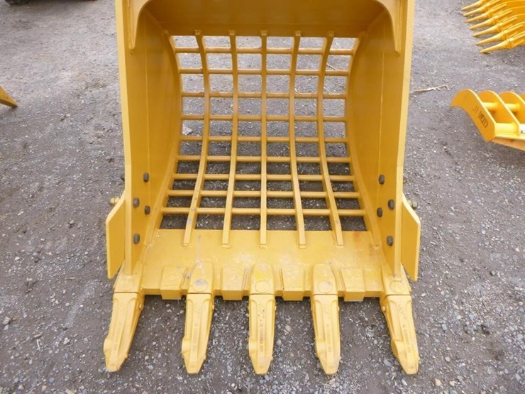 caterpillar-320-image-6