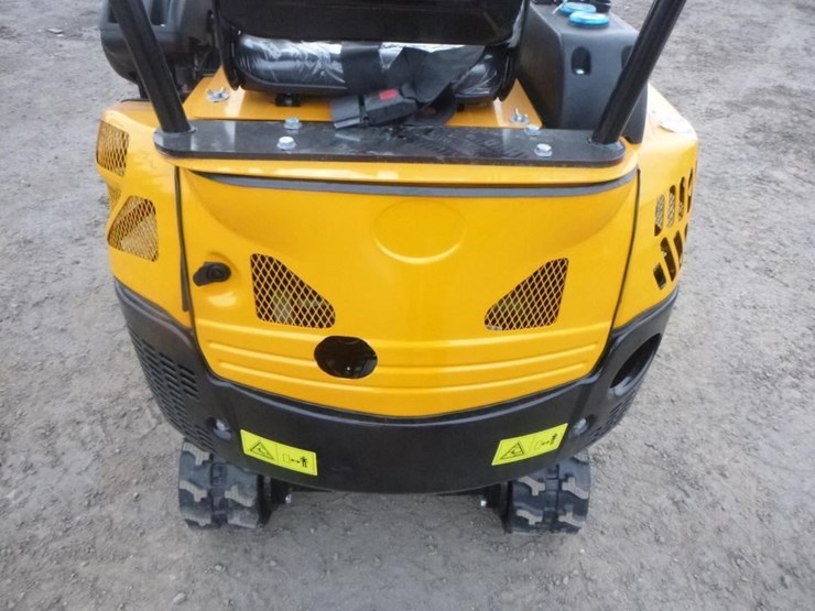 2025-vicsec-vc15p-hydraulic-excavator-image-17