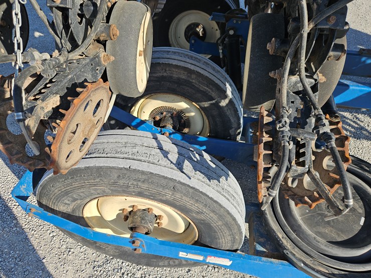 2012-kinze-3660-image-10