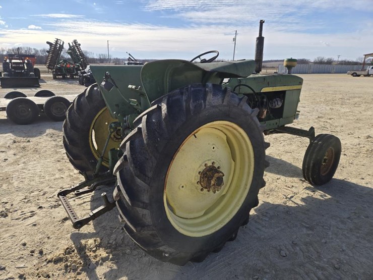 john-deere-2010-image-12