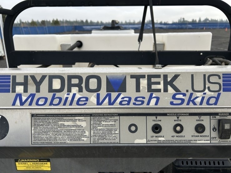 hydrotek-ss30005vs-towable-pressure-washer-image-6