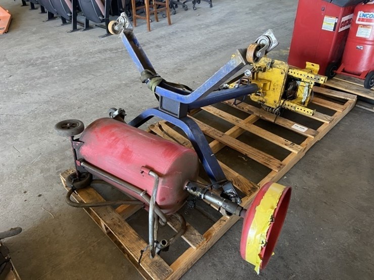 napa-hydraulic-transmission-jack-image-7