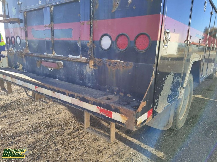 2008-ford-f550-image-41