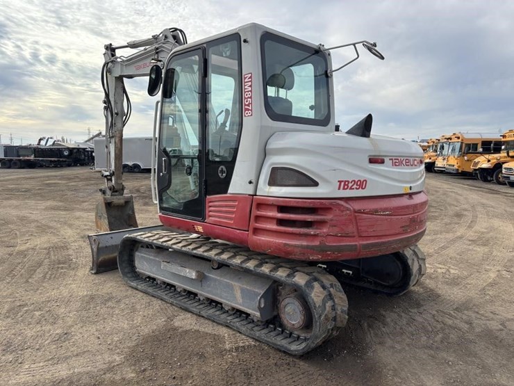 2014-takeuchi-tb290-image-4