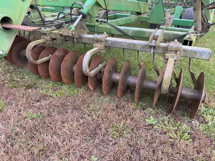 john-deere-726-image-19