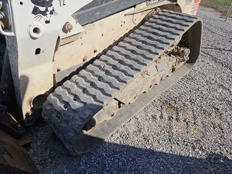 2020-bobcat-t870-image-13