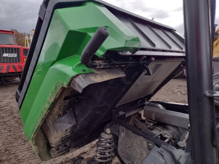 john-deere-gator-image-18