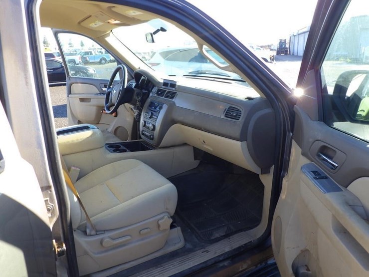 2014-chevrolet-tahoe-image-6