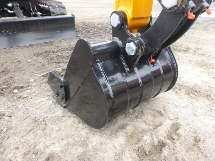 2025-vicsec-vc15p-hydraulic-excavator-image-10