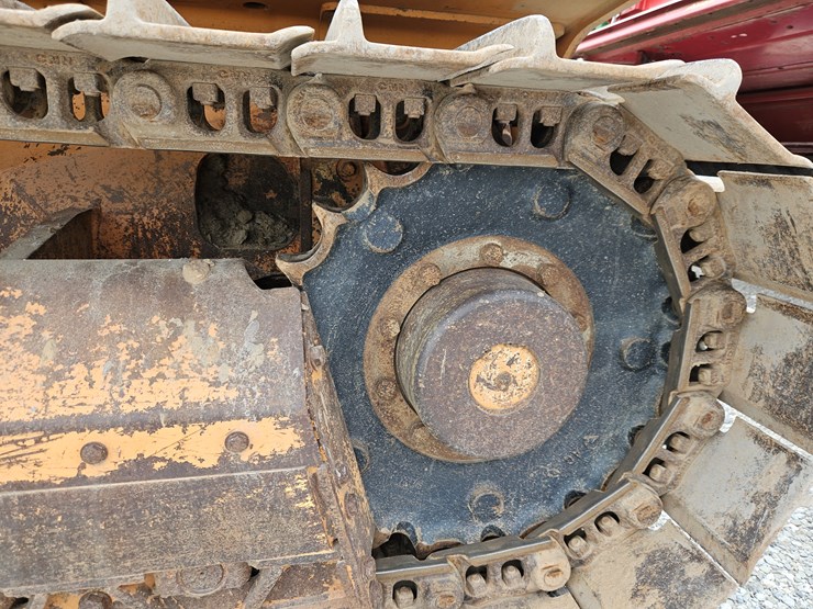 2012-case-850l-xlt-image-12