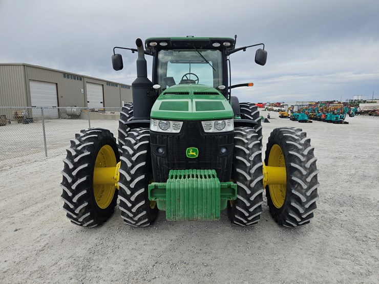 2014-john-deere-8345r-image-2