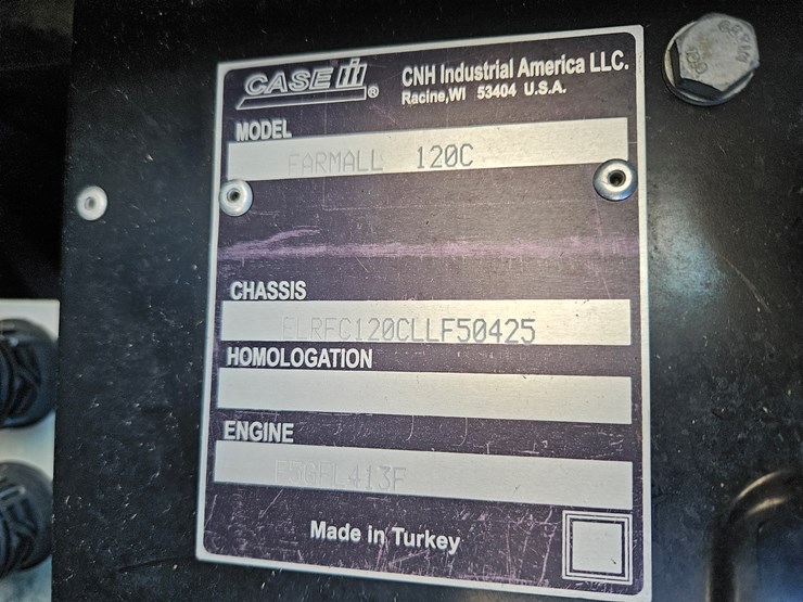 case-ih-farmall-120c-image-20