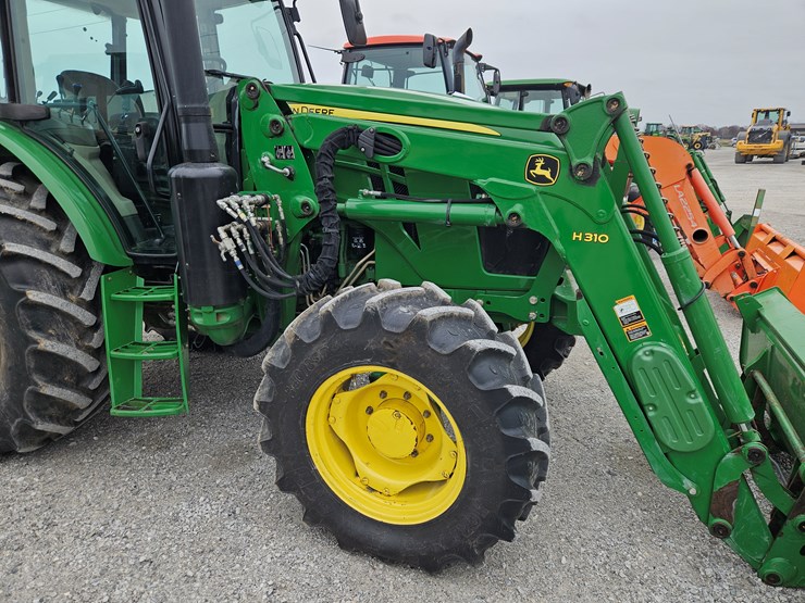 2016-john-deere-6120e-image-7