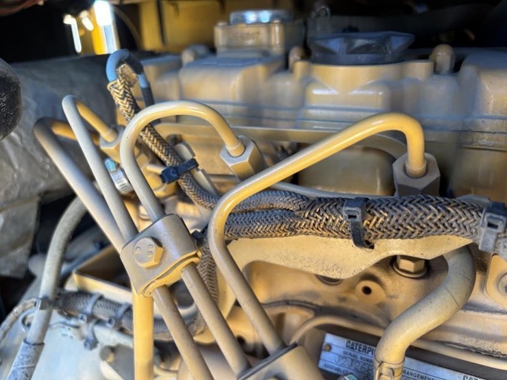 2022-caterpillar-302.7cr-image-55