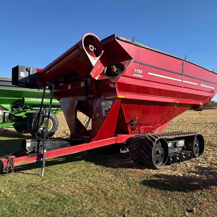J&M 1150 grain storm cart