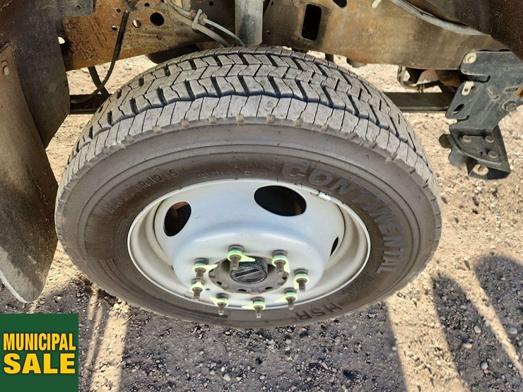 2004-ford-f450-image-29