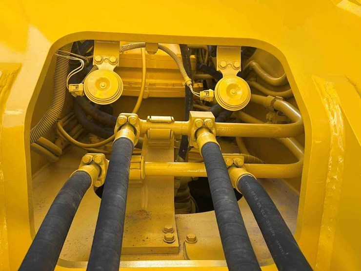 2016-komatsu-pc360-lc-11-image-9