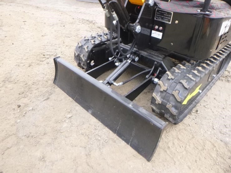 2025-vicsec-vc15-hydraulic-excavator-image-15