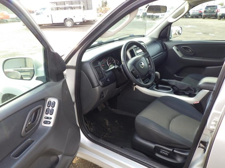 2005-mazda-tribute-image-5