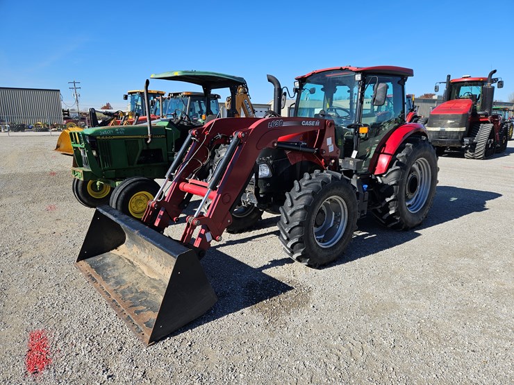 case-ih-farmall-120c-image-1