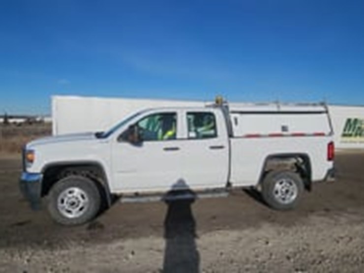 2018-gmc-sierra-2500hd-image-5