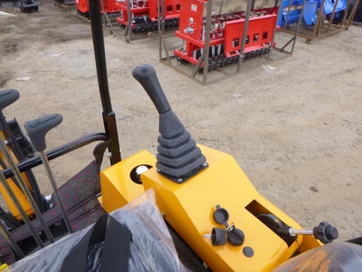 2025-vicsec-vc15-hydraulic-excavator-image-22