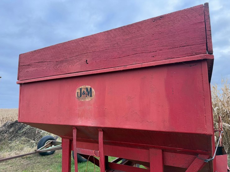 j&m-gravity-wagon-image-4