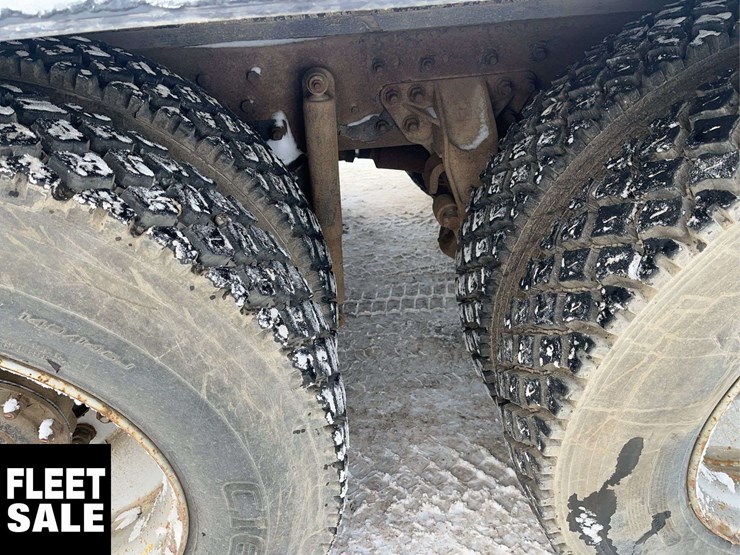 2003-international-9200i-image-8