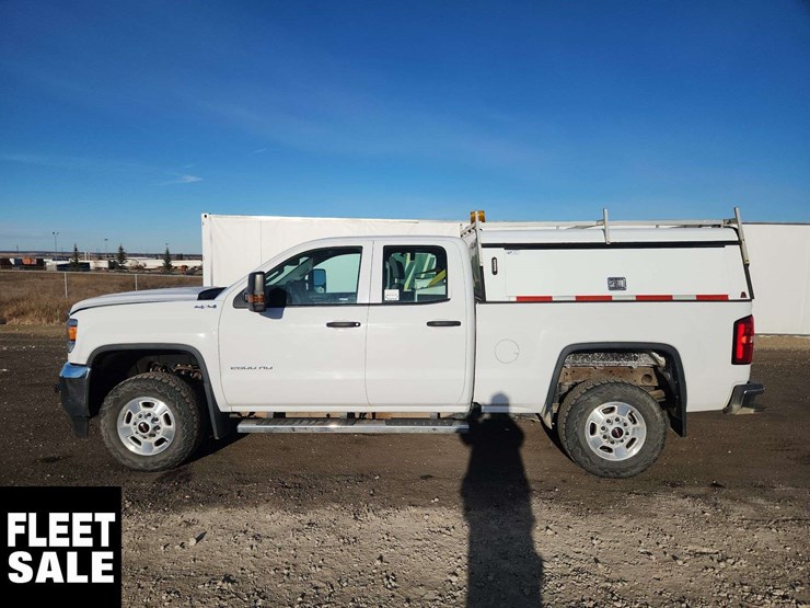 2018-gmc-sierra-2500hd-image-20