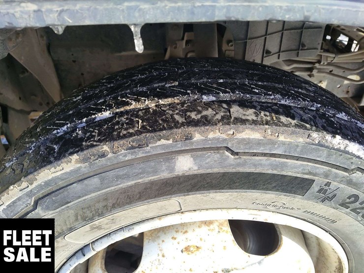 2007-gmc-w5500-image-11