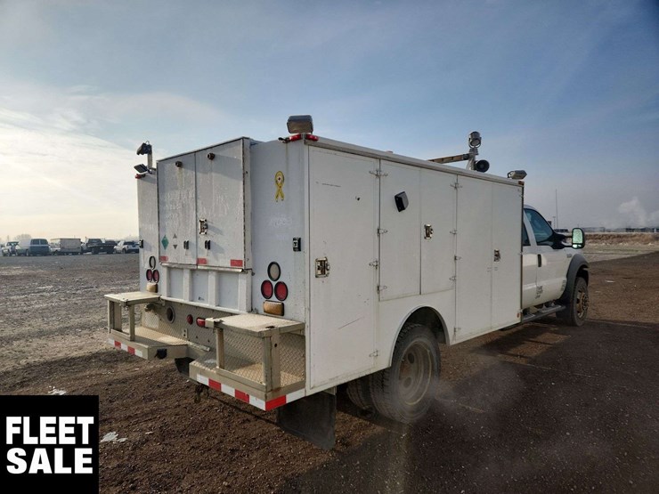 2006-ford-f550-image-4