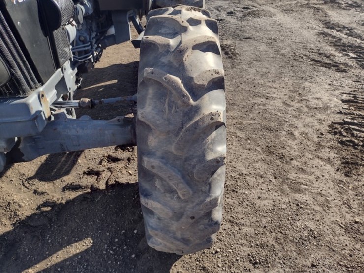 new-holland-4630-image-18