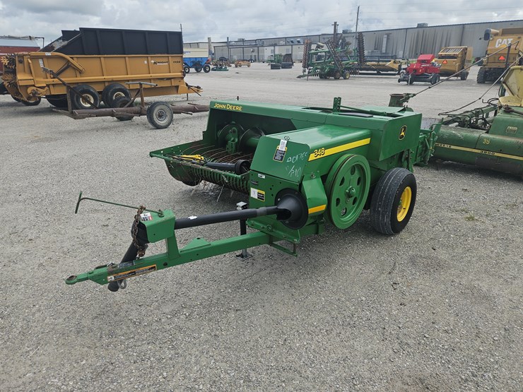 2019-john-deere-348-image-11