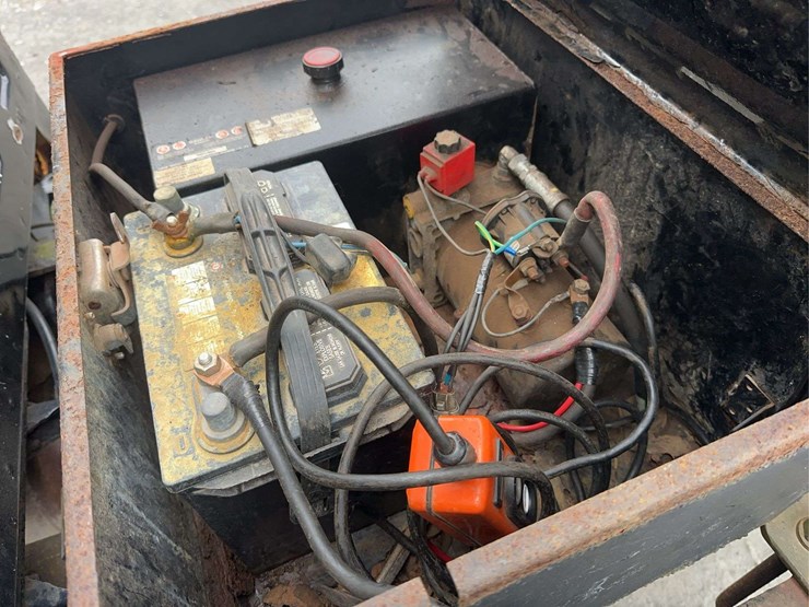 2005-gmc-topkick-c5500-image-25