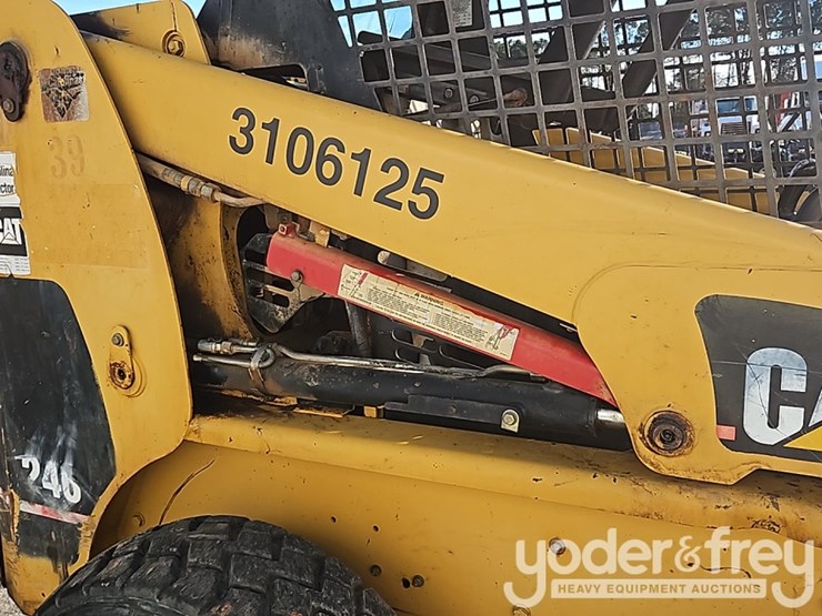 2003-caterpillar-246d-image-18