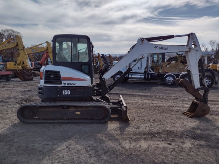 bobcat-e50-image-3