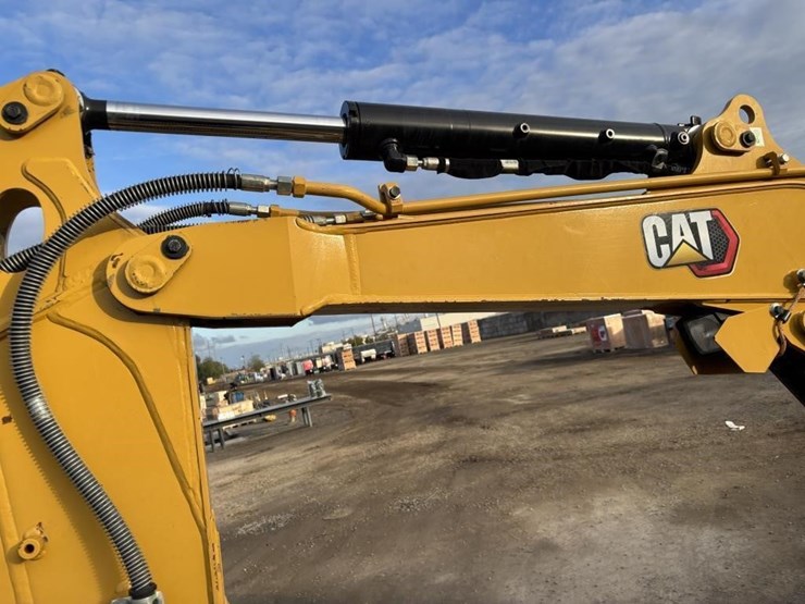 2022-caterpillar-303.5-image-17