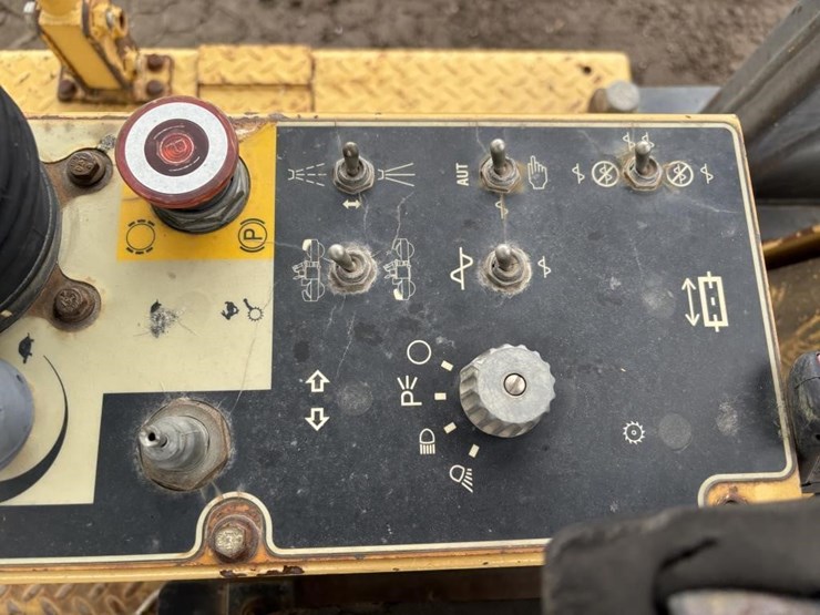 caterpillar-cb-434c-image-28