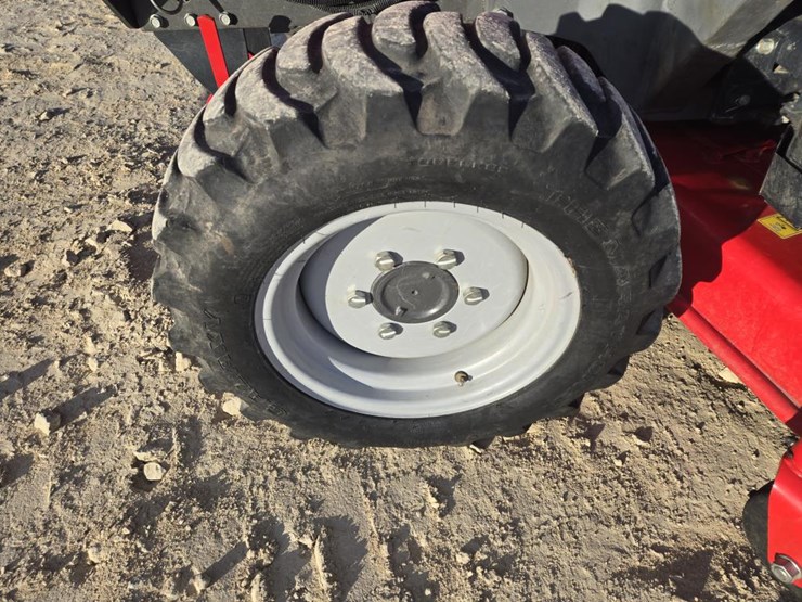 2021-massey-ferguson-1840m-image-4