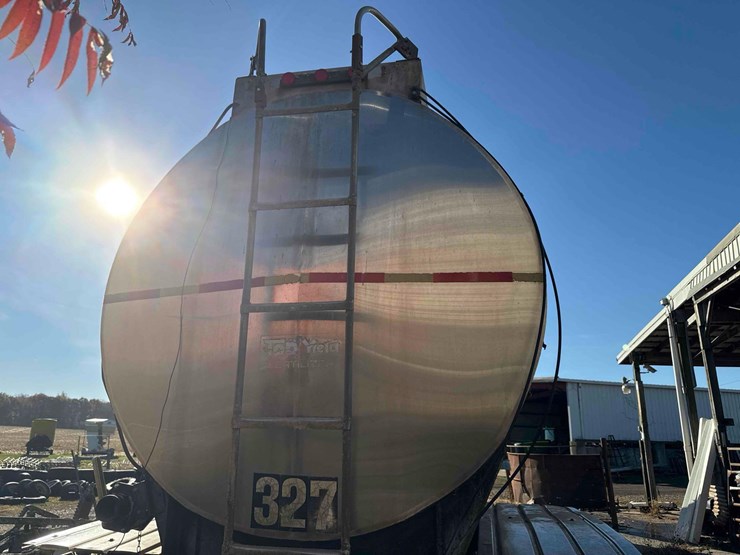 1976-6500-gal-ss-tanker-image-18