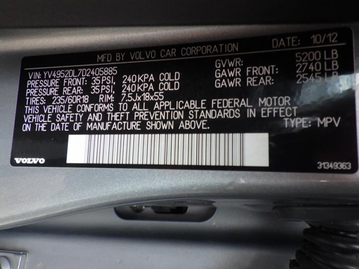 2013-volvo-xc60-image-16