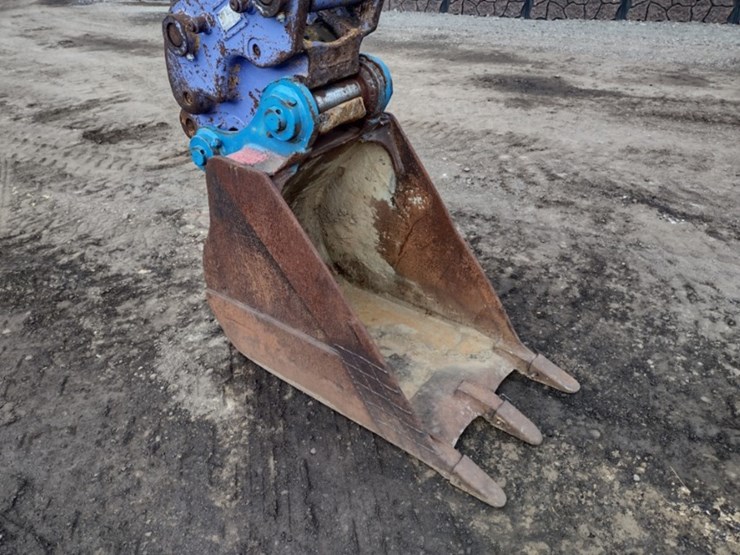 komatsu-pc128uu-2-image-16